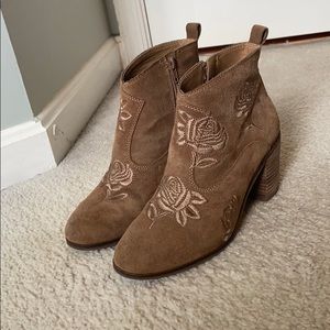 Lucky Brand Heeled Brown Boots